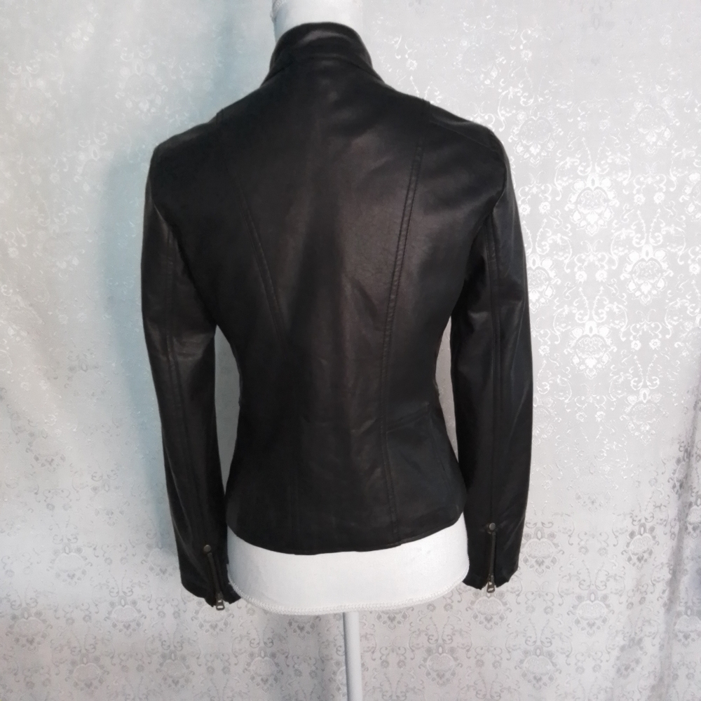 Lulu's faux vegan black leather  jacket with zippers size small - Picture 6 of 10